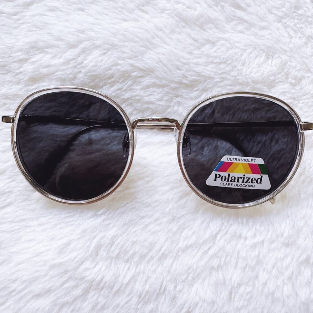 Dean Black w/ Silver Rims Round Sunglasses